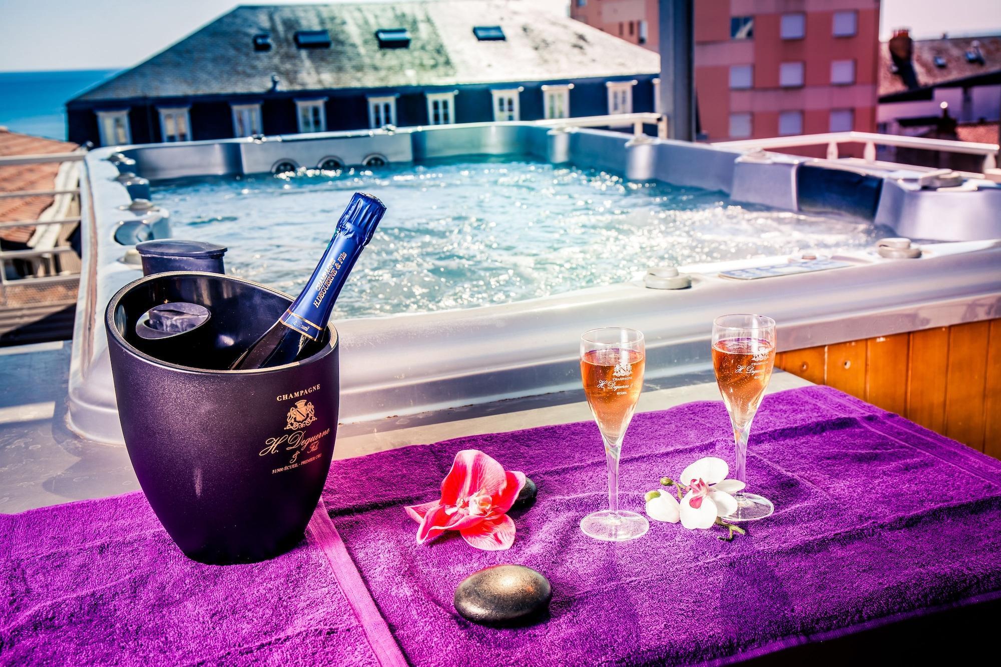 Hôtel Arc en Ciel et SPA - Les Sables d'Olonne Exterior foto